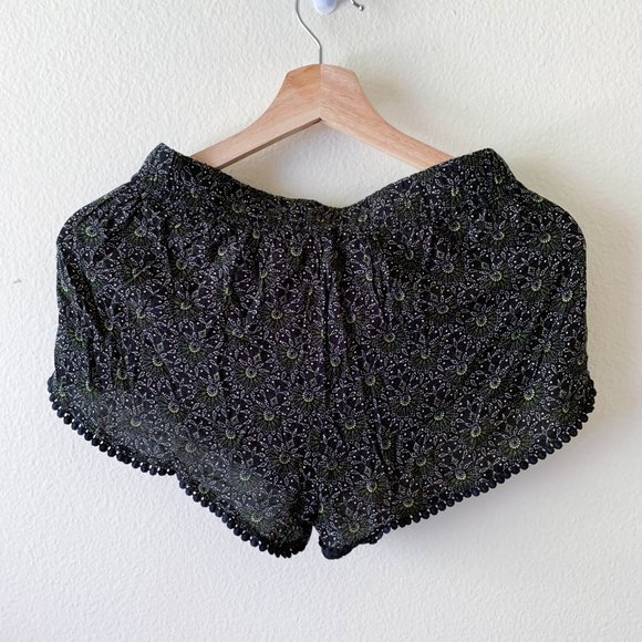 Ecoté Beach Patterned Short XS - Picture 4 of 4